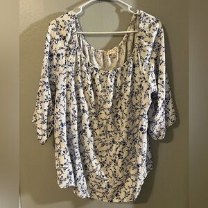Vintage women’s floral top